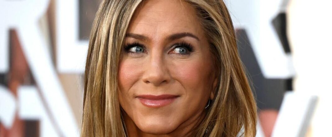 For Jennifer Aniston, being in a relationship is 