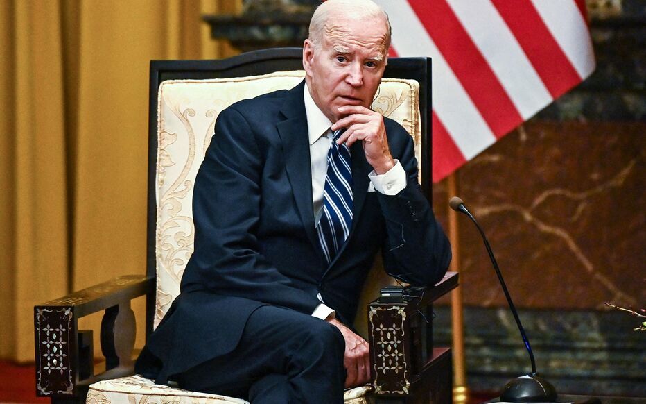 Bidenomics: what if Joe Biden's political weakness was paradoxically due to the success of the reindustrialization of the United States?

