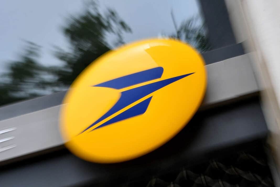 “La Poste has decided to get out of the mess that is the express delivery market”

