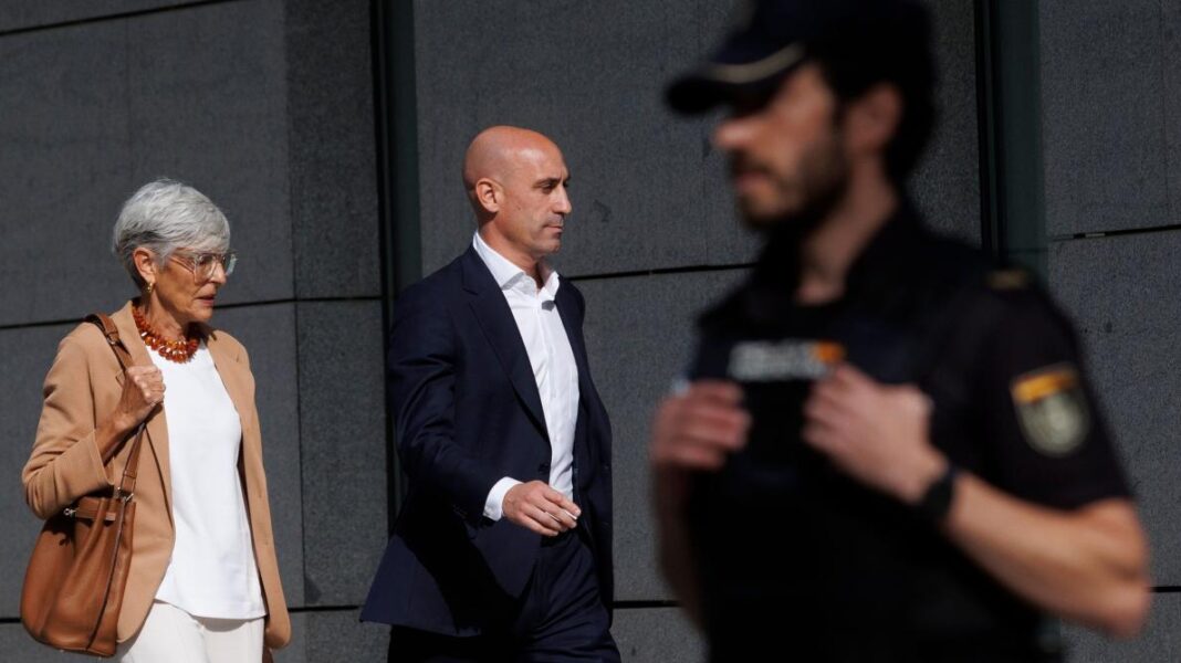 Rubiales Affair: Jenni Hermoso accuses the Spanish federation of intimidation and threats

