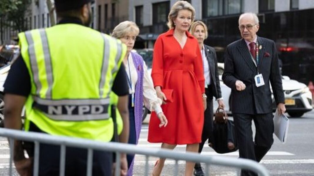 Queen's advisor Machteld Fostier, Queen Mathilde of Belgium and Belgian Ambassador Jean Louis Six walk the streets of New York City, on their way to today's meetings at the 78th session of the United Nations General Assembly (UNGA78) on Tuesday 19 Septemb