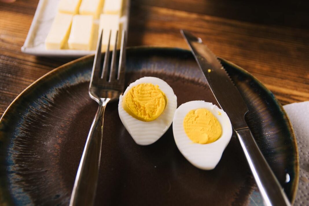 What is the hard-boiled egg diet?

