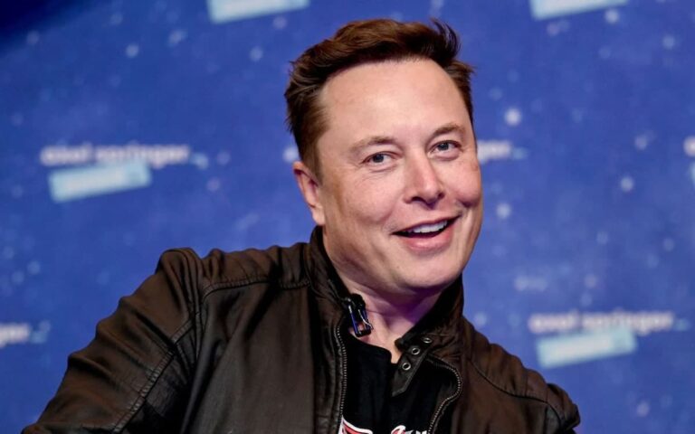 Elon Musk predicts bankruptcy of American automakers