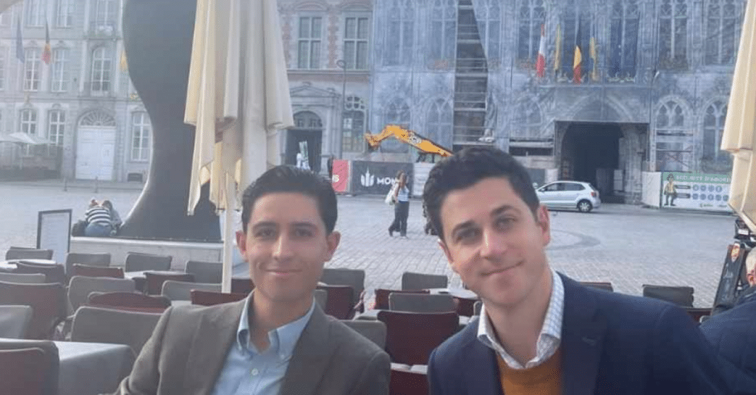 The American actor David Henrie, known for his role in the series “Wizards of Waverly Place”, spent the weekend in Mons!

